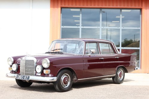 1967 MERCEDES 230 Heckflosse Kaufen Bei
