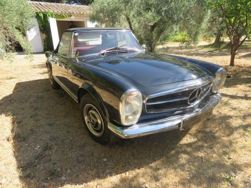 1968 Mercedes SL Class 280 SL Pagoda W113 A vendre