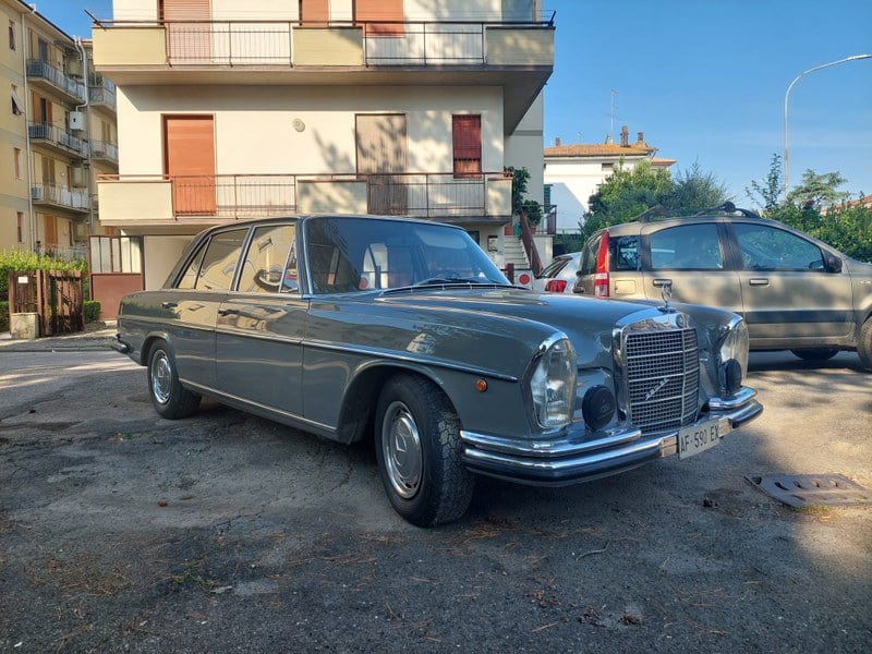 1968 Mercedes 280 - 2 1968 Mercedes 280 - 2