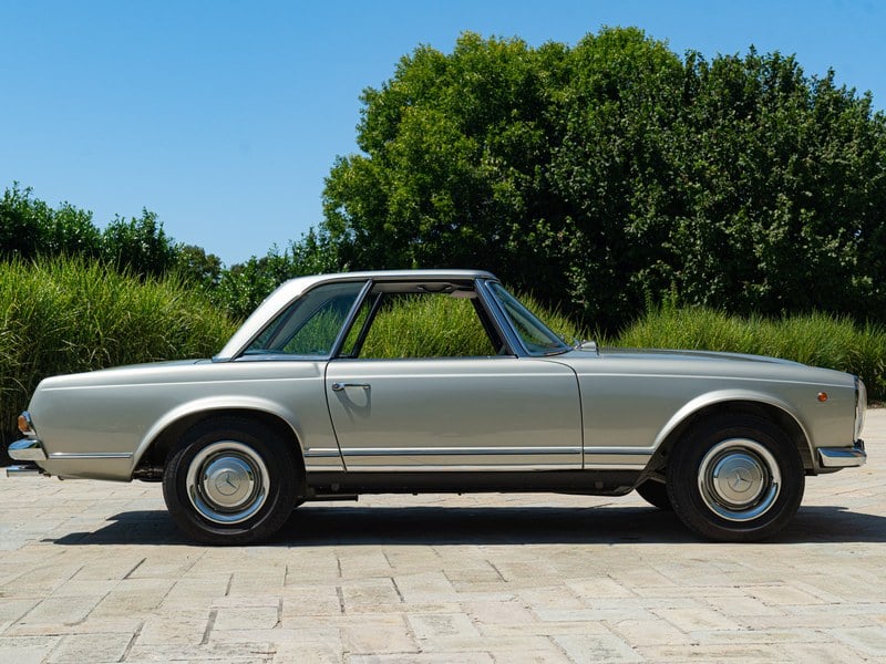 1965 MERCEDES-BENZ 230 SL