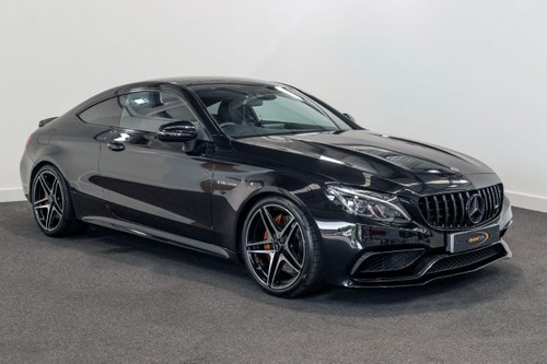 2017 MERCEDES-BENZ C-CLASS AMG À venda