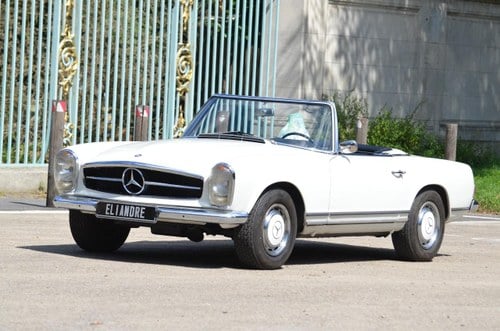 1967 Mercedes SL Class 230 SL Pagoda W113 A vendre