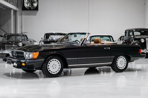 1987 MERCEDES-BENZ 560 SL ROADSTER (ONLY 15,061 MILES) VERKAUFT
