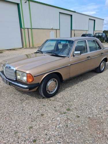 1982 Mercedes 200 200 W123 For Sale