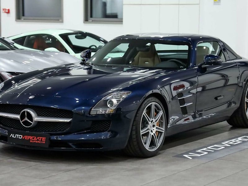 2010 Mercedes-Benz SLS