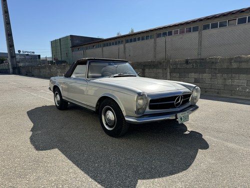 Mercedes 230 SL Pagoda - 1964