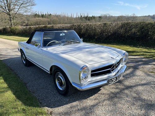 1964 Mercedes SL Class W113 230 SL Pagoda