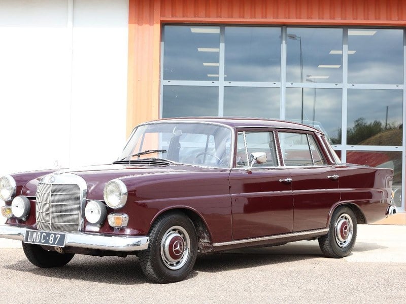 1967 Mercedes 230 230.6 W114