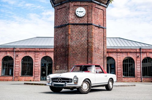 1968 MERCEDES 250 SL PAGODE ( ETAT NEUF) Te koop