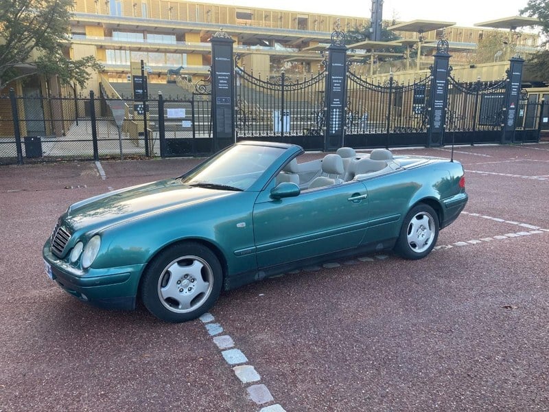 1998 Mercedes CLK Class CLK320
