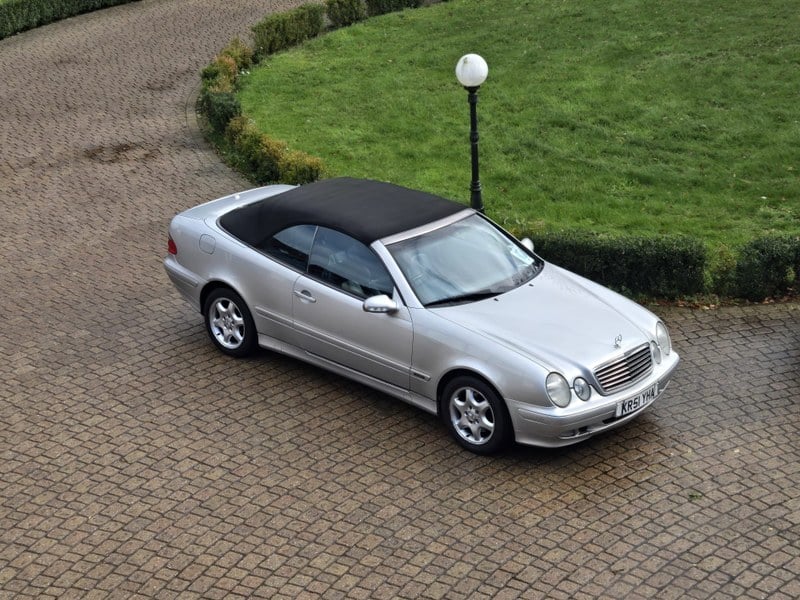 2002 Mercedes CLK Class CLK320