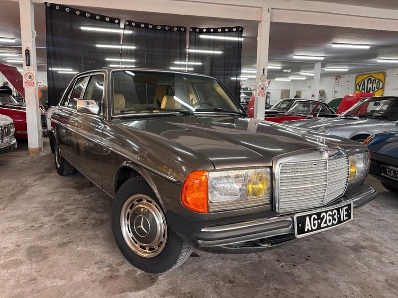 1984 Mercedes 230 - 1 1984 Mercedes 230 - 1