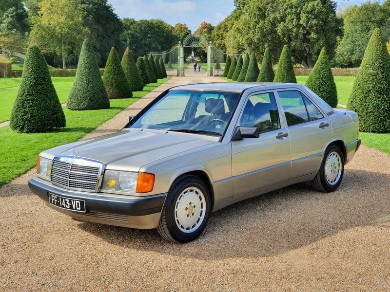 1989 MERCEDES 190 E W201