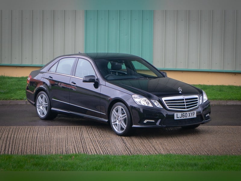 2010 Mercedes W212 E550 - 1425 Miles From New! Black/Black