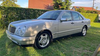 Mercedes E Class W124