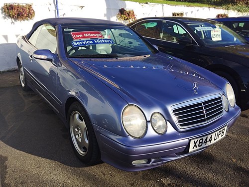 2001 Mercedes CLK Class CLK320