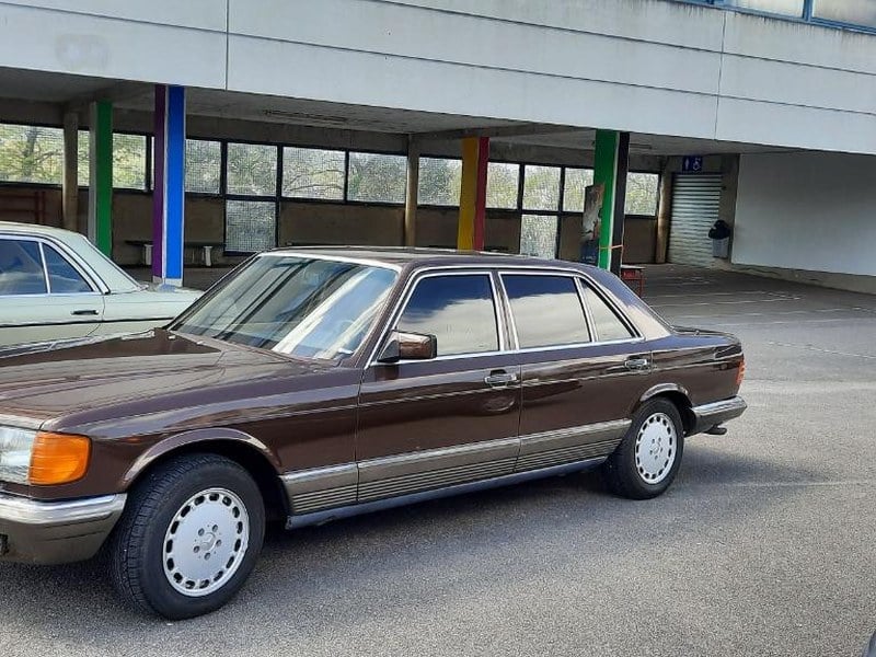 1983 Mercedes SEL Series 500 SEL W126