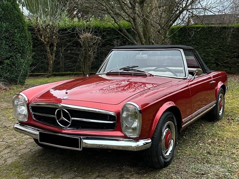 1966 Mercedes SL Class 230 SL Pagoda W113