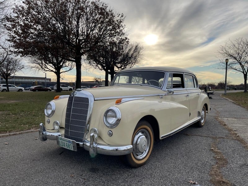 1954 Mercedes-Benz 300 'Adenauer' Saloon#26012