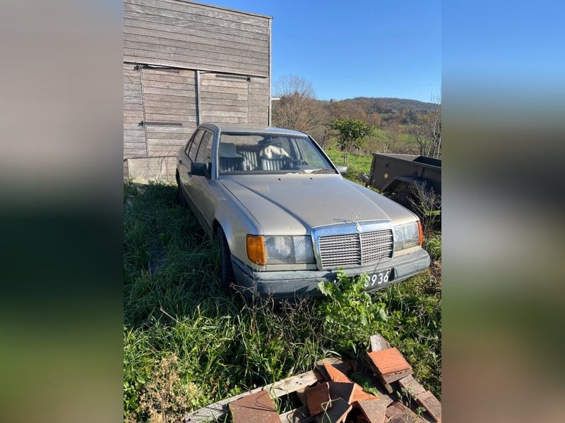 1986 Mercedes 200 200 D W123