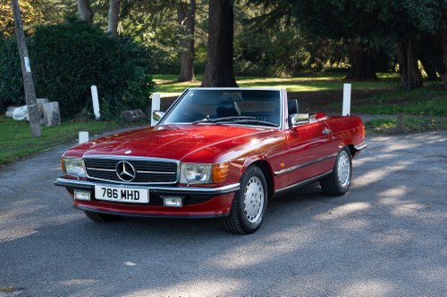 1989 Mercedes 300 W126