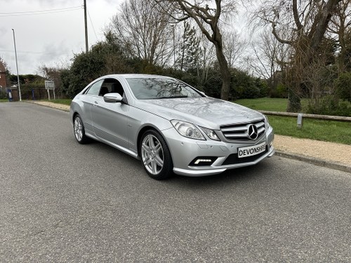 2009 Mercedes Benz E350 CGi 3.5 V6 Petrol Coupe ONLY 5600 MILES VENDU