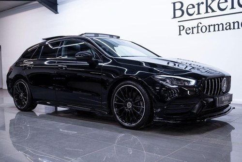 2023 MERCEDES-BENZ CLA 1.3 CLA200 AMG Line Night Edition (Pr À venda