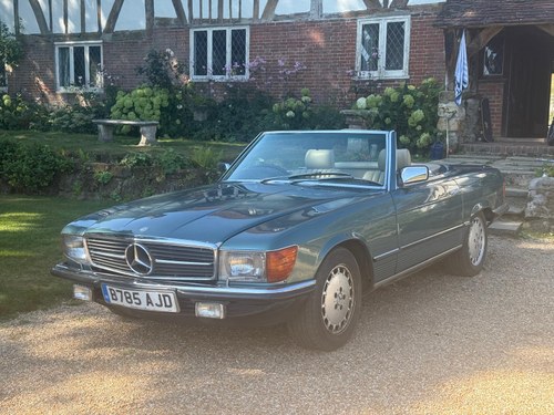 1985 Mercedes SL Class R107 500 SL