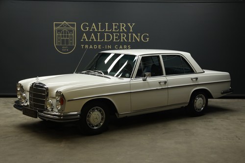 1970 Mercedes Benz 280 SE Automatic "Floor shifter" VENDIDO