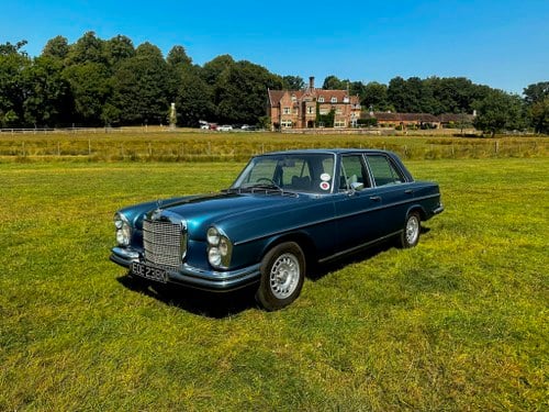1972 Mercedes-Benz 280SE 3.5 (W108) Saloon SÅLD