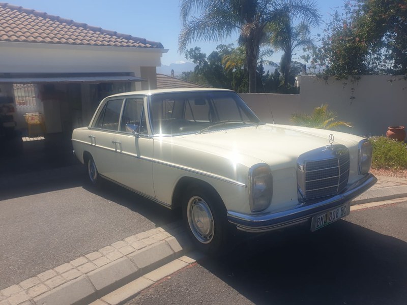 1971 Mercedes 230 W111 230