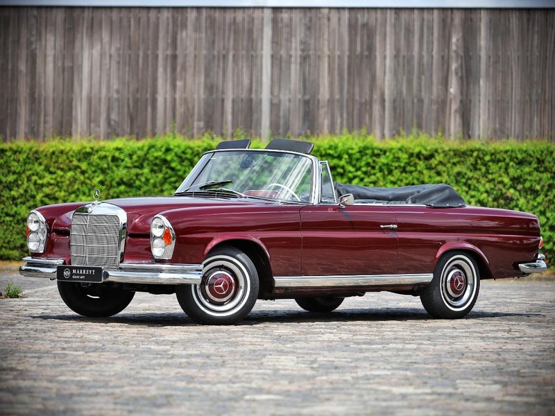 1961 Mercedes 220 220 S W111