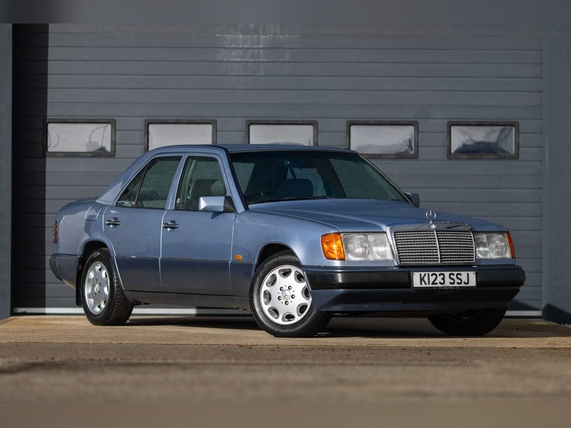 1993 Mercedes 220E W124