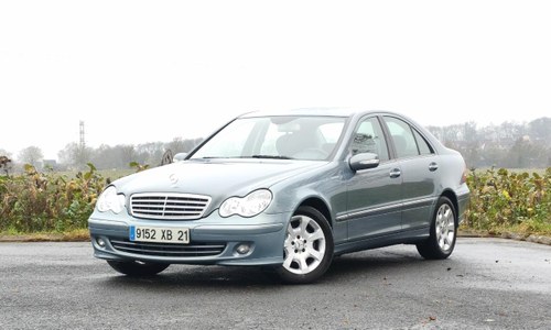 2005 Mercedes C Class C230 À venda
