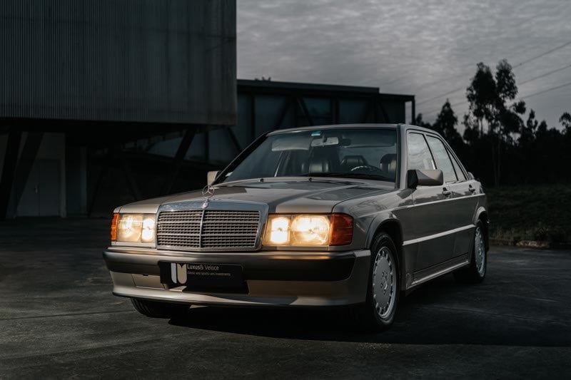 1988 Mercedes 190 E - 2 1988 Mercedes 190 E - 2