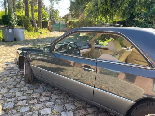 1992 Mercedes 300 300 CE W124 A vendre