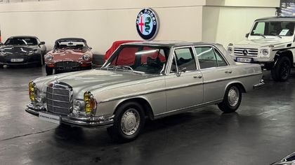 Mercedes SE Series 280 SE 3.5