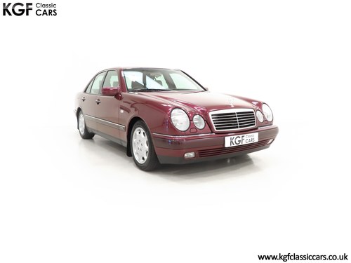 1996 An Exceptional Mercedes-Benz E320 Elegance with 5,624 Miles VERKOCHT