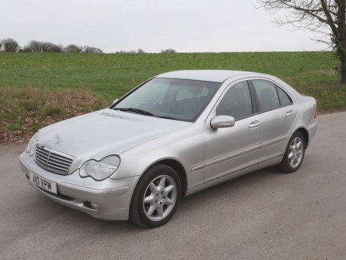 2002 Mercedes C Class C240 Saloon VENDIDO