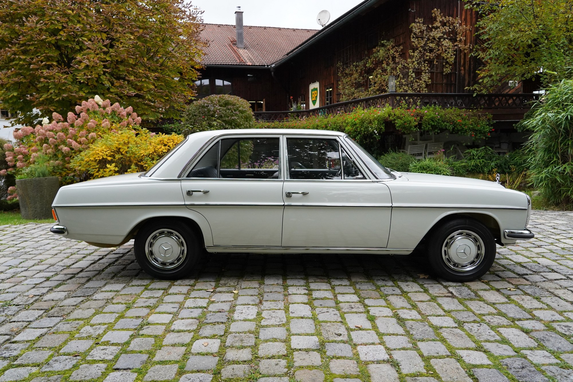 1968 Mercedes 220/8 Erst 107.044km!, foto 5