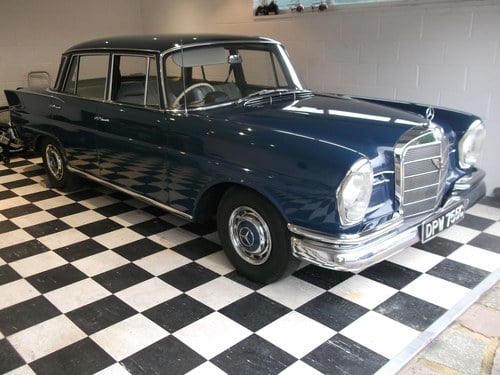 NOW SOLD ... 1965 Mercedes 220 W111 220 S