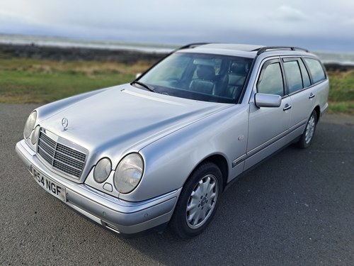 1998 Mercedes E Class W210 E320