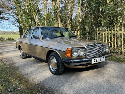 1982 Mercedes 230 W123 230 E