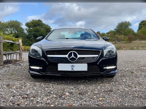 2013 Mercedes SL500 AMG Sport R231. 40k miles. Pan Roof SÅLD