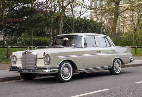1965 Mercedes-Benz 300SE Fintail W112 "Königsflosse" (RHD) VENDU