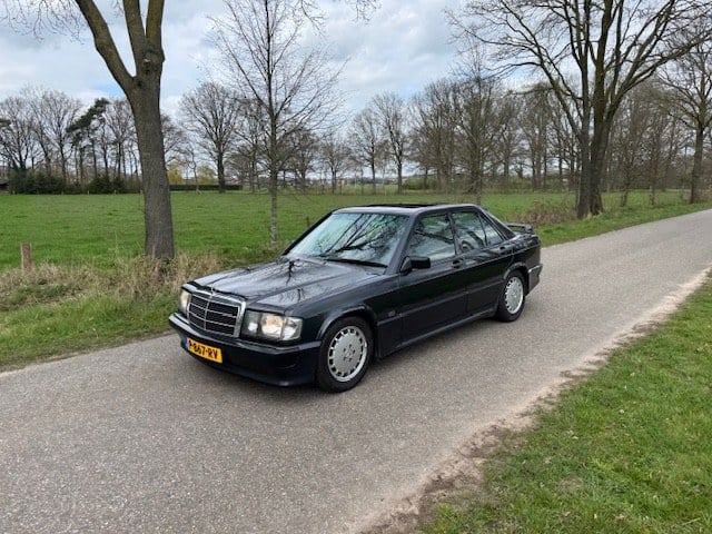 1985 Mercedes 190 - 2 1985 Mercedes 190 - 2