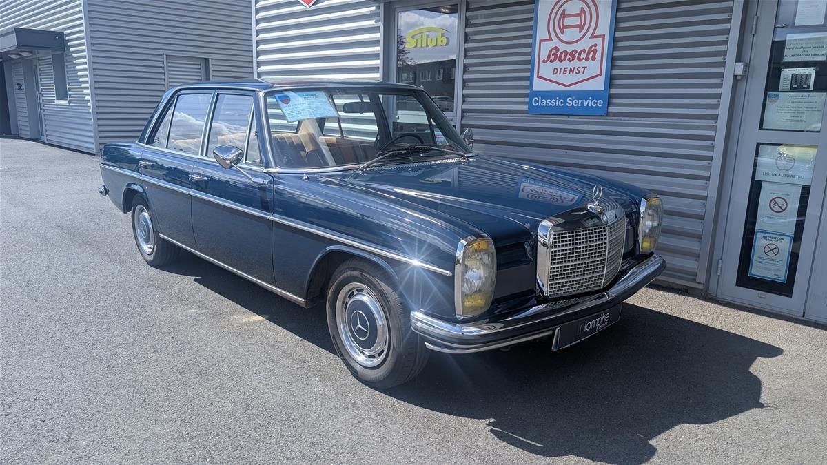 1970 Mercedes 230 Azul Manual, 4 velocidades Volante à esquerda em ...