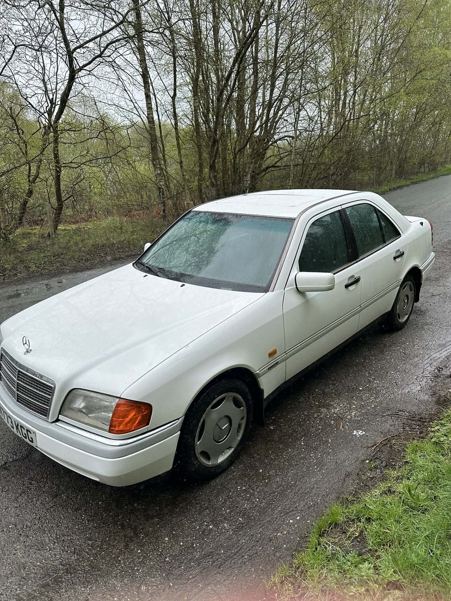 1995 Mercedes C Class Branco Automático, 6 velocidades Volante à ...