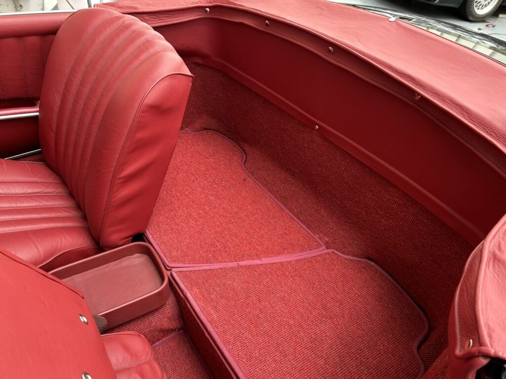 1957 Mercedes-Benz 190 SL Schwarz mit Rot, foto 11