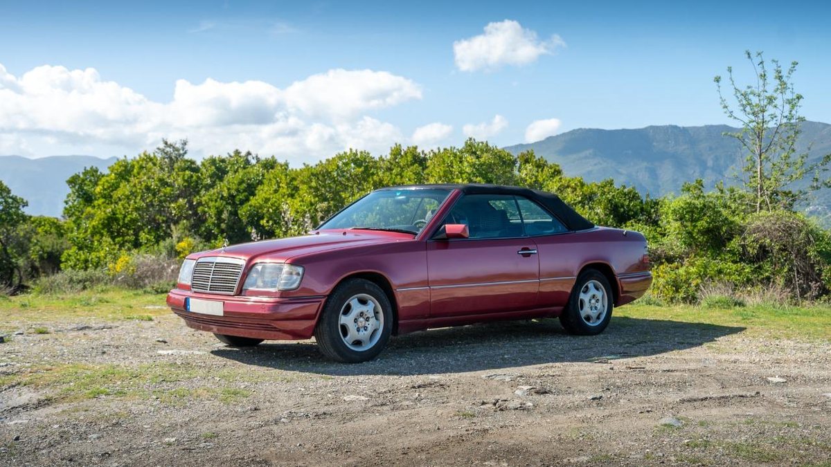 1994 Mercedes E Class Vermelho escuro Automático, 5 velocidades Volante ...